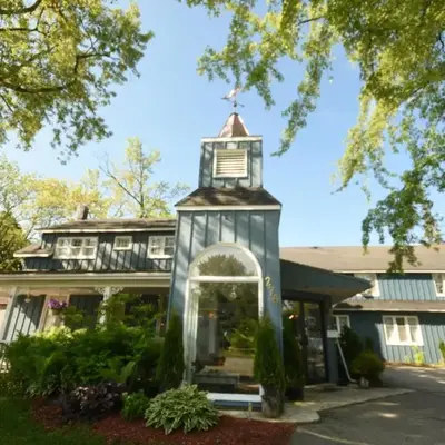 Windspire Inn