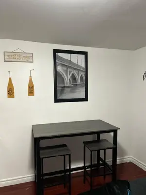 Gallery image of 1 bedroom apartment w/Wifi and private entrance in Ajax