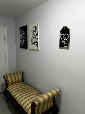 Gallery image of 1 bedroom apartment w/Wifi and private entrance in Ajax