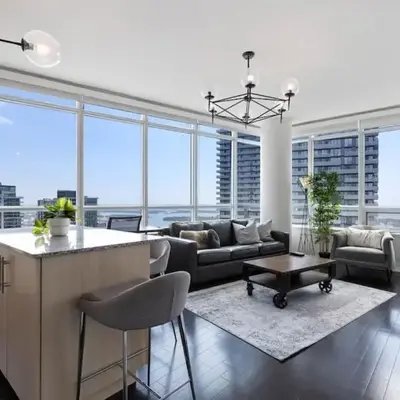 Skyline Waterfront 2BR plus 2BA wParking near MTCC