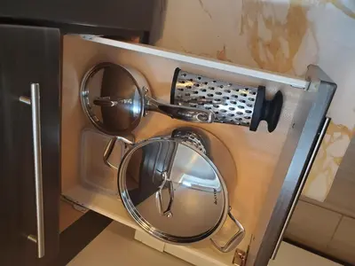 a pair of pots and pans in a microwave oven at *NEW: Stylish Wortley 1BR Suite in London