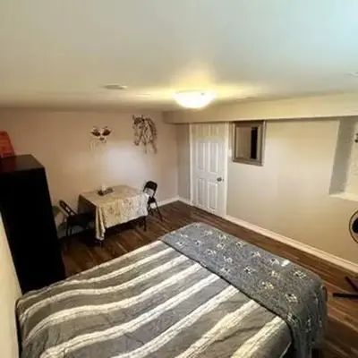 Affordable stay near the OPG TV and parking