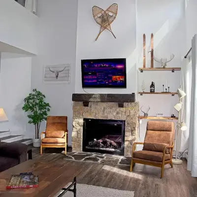 Modern Townhome at Wintergreen Sauna Steps from Blue Mountain Village