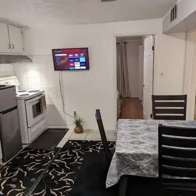 Cozy basement apartment in the heart of Oakville