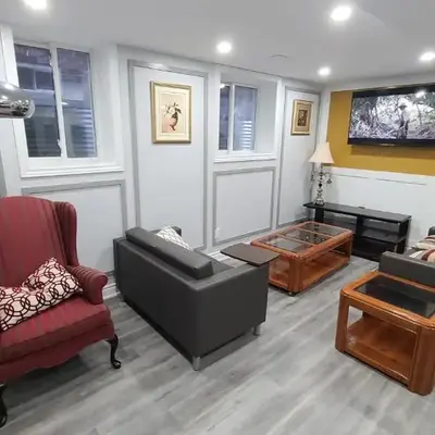 LUXURY 2-BEDROOMS UNIT WITH WIFI