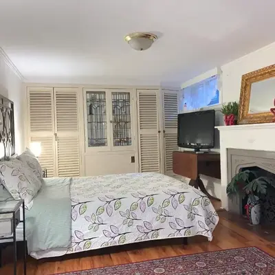 Charming Bloor West Retreat