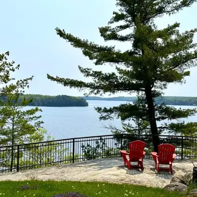 Lakefront Retreat Hot Tub Outdoor Sauna Dock Swim Stunning Views!