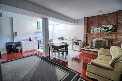 Gallery image of Private Bathroom and a Free Parking in Vaughan