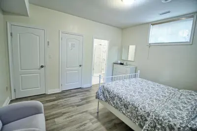 Gallery image of Free Parking Private Bathroom on Basement in Vaughan