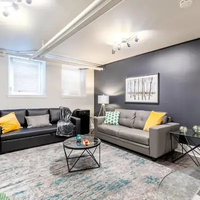 Modern Apartment in a Trendy Neighbourhood