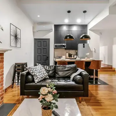 Historic Victorian with Deck and Parking