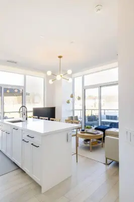 Gallery image of Chic 2BR with Patio - Pool - Hot Tub - BBQ - Friday Harbour in Innisfil