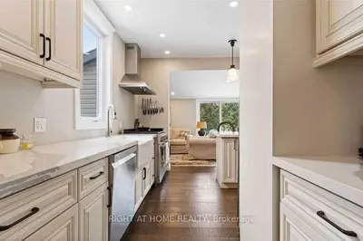 Gallery image of Perfection near the River - 4 Bedroom Villa Complimentary Breakfast Delivered Daily to the Rental in Niagara Falls