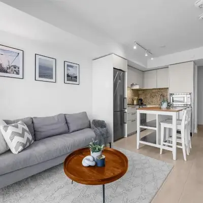 RentX Downtown 2-Bed Suite Gym WiFi