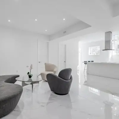 Comfortable Room in Toronto next to Yorkdale mall