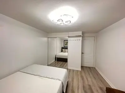 Gallery image of Super Luxury Family Home - 3 Bedrooms, 1 Full Bathroom and 1 Half Washroom with Free Parking, Wifi, Netflix in Toronto