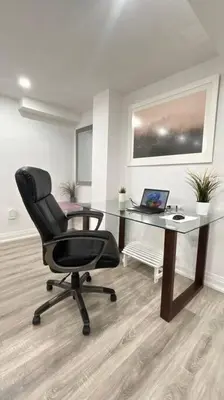 Gallery image of Super Luxury Family Home - 3 Bedrooms, 1 Full Bathroom and 1 Half Washroom with Free Parking, Wifi, Netflix in Toronto