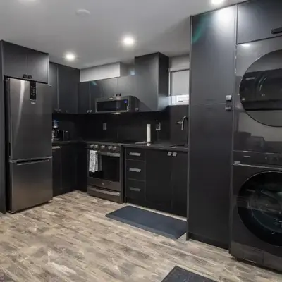 The Gate Chic & Cozy Basement Retreat in Ajax