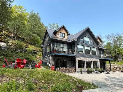Gallery image of The Rowanwood - Muskoka Cottage Retreat in Huntsville