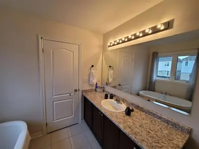 Gallery image of New Family Friendly Detached Home in Courtice in Oshawa