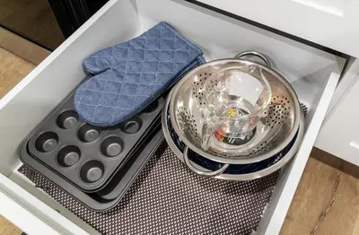 a drawer with a tray and utensils in it at Modern 3 Bdr Homeapt Mins To Notlwineriesfalls in St. Catharines