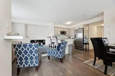 Gallery image of 2 BedroomsWaterfront POM Serenity Escape in Bowmanville