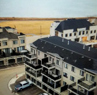 Gallery image of 2 BedroomsWaterfront POM Serenity Escape in Bowmanville