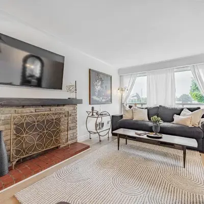 Unique Oasis with Tri-City Access