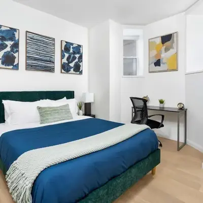 Hidden Gem - 3 BR Steps to Little Italy and UofT