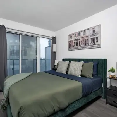 Pleasant 1BR Sofa Bed Close to UofT