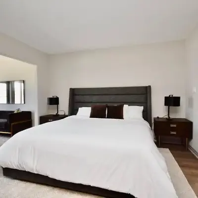 Relaxing Top Level Studio