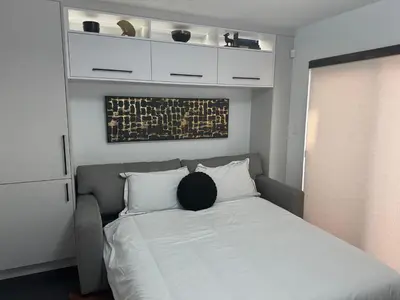 Gallery image of Modern sleek haven in Burlington