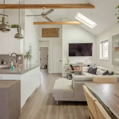 Lonborough Ave Upstairs