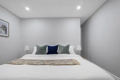 Gallery image of The Blushwood Suite Mins to DT & Trails in Peterborough