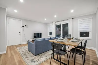 Gallery image of The Blushwood Suite Mins to DT & Trails in Peterborough