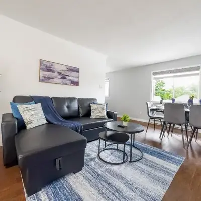 Pet-Friendly Large 3-Bedroom - Bobcaygeon