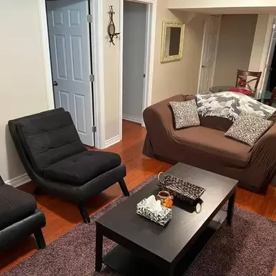 Cozy 2BR Basement Near Two Lakes