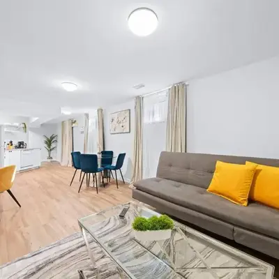 Charming 1-bed basement