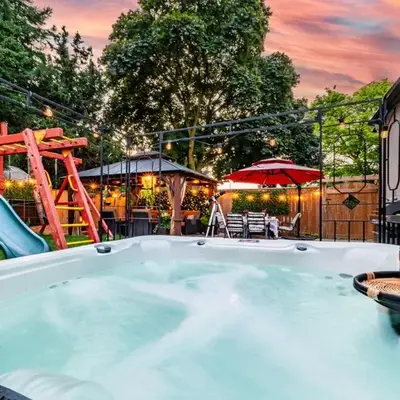 Resort-like 4BR 3BA near Downtown