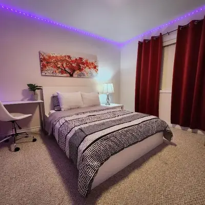 Ivory Staycation Suite with Free Street Parking