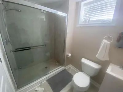 Gallery image of Nice and Cozy 2 Bed Bsmt Apt in Pickering