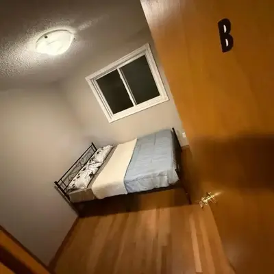 UPTOWN WATERLOO-KWC ROOM-Best Location