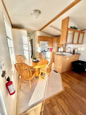 Gallery image of Sherkston Shores Retreat, Sleeps 6, Walk to the beach, Firepit in Port Colborne