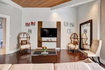 Gallery image of Joyful Mansion with Charm Indoor in Mississauga