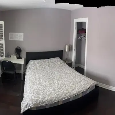 Bright Private Single Bedroom Q33