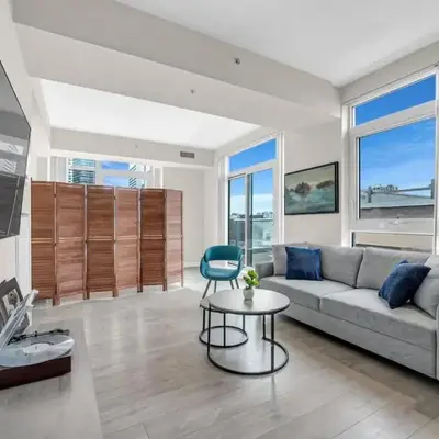 Luxe 5bd Unit sleeps 11 - Hospitals MTCC TTC ACC