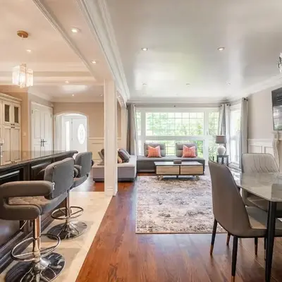 3 Bedroom Luxury House in Toronto