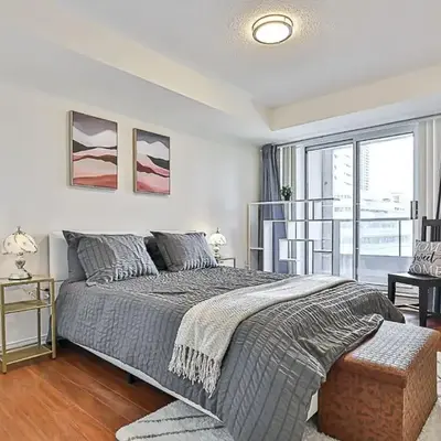 Cozy 1BR Condo with Balcony and Parking