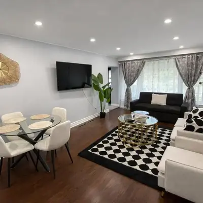 Newly Renovated 3BR North York Bungalow with Backyard Patio & Volleyball Set! Close to Rogers Stadium