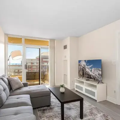 Stylish 2BR with Great View! Steps from Square One